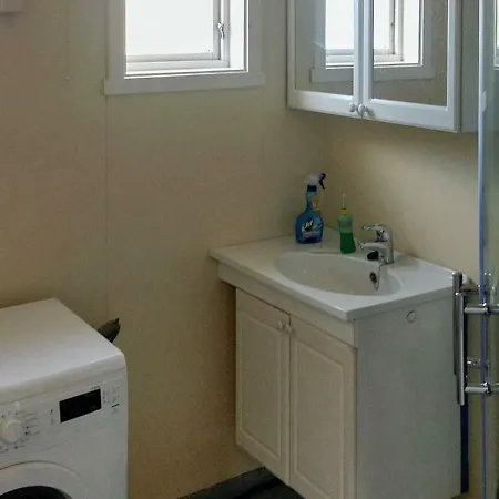 Breivikbotn Holiday home Vatna